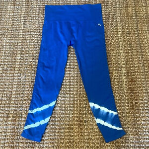JOYLAB Seamless Capri Blue and Tie Dye Leggings size medium